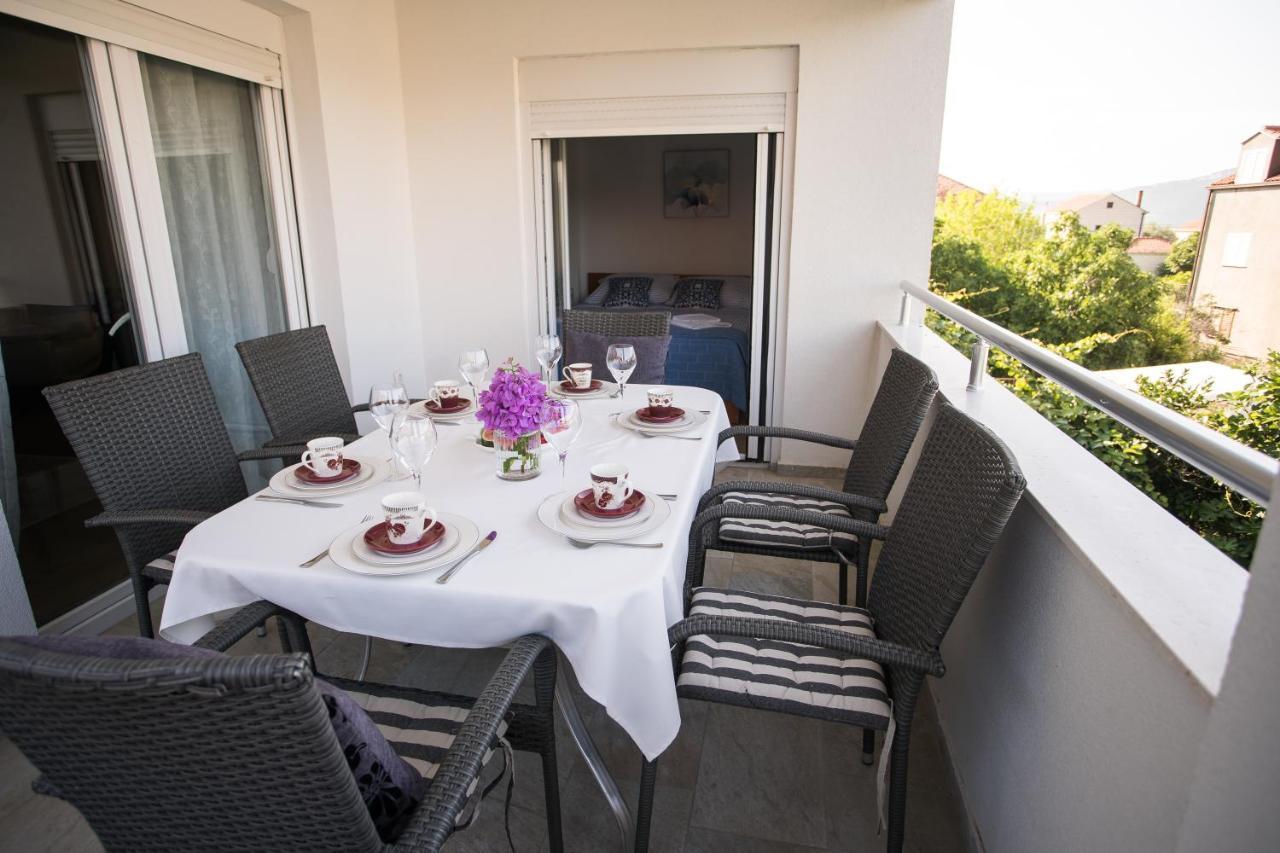 Apartments Diva Стон Екстериор снимка