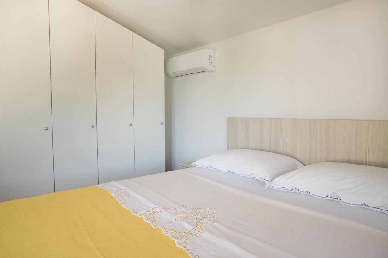 Apartments Diva Стон Екстериор снимка