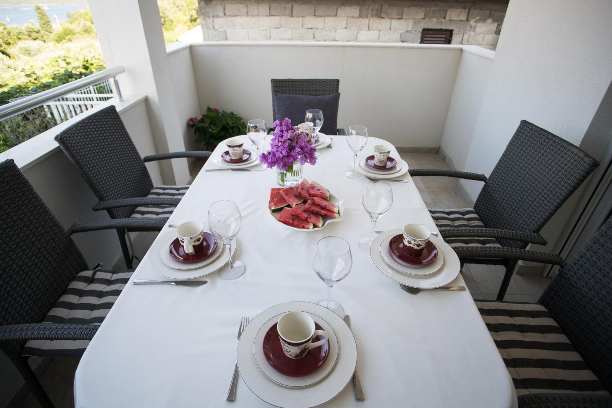 Apartments Diva Стон Екстериор снимка