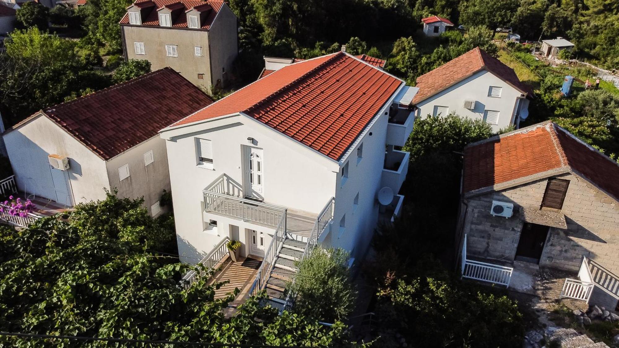 Apartments Diva Стон Екстериор снимка