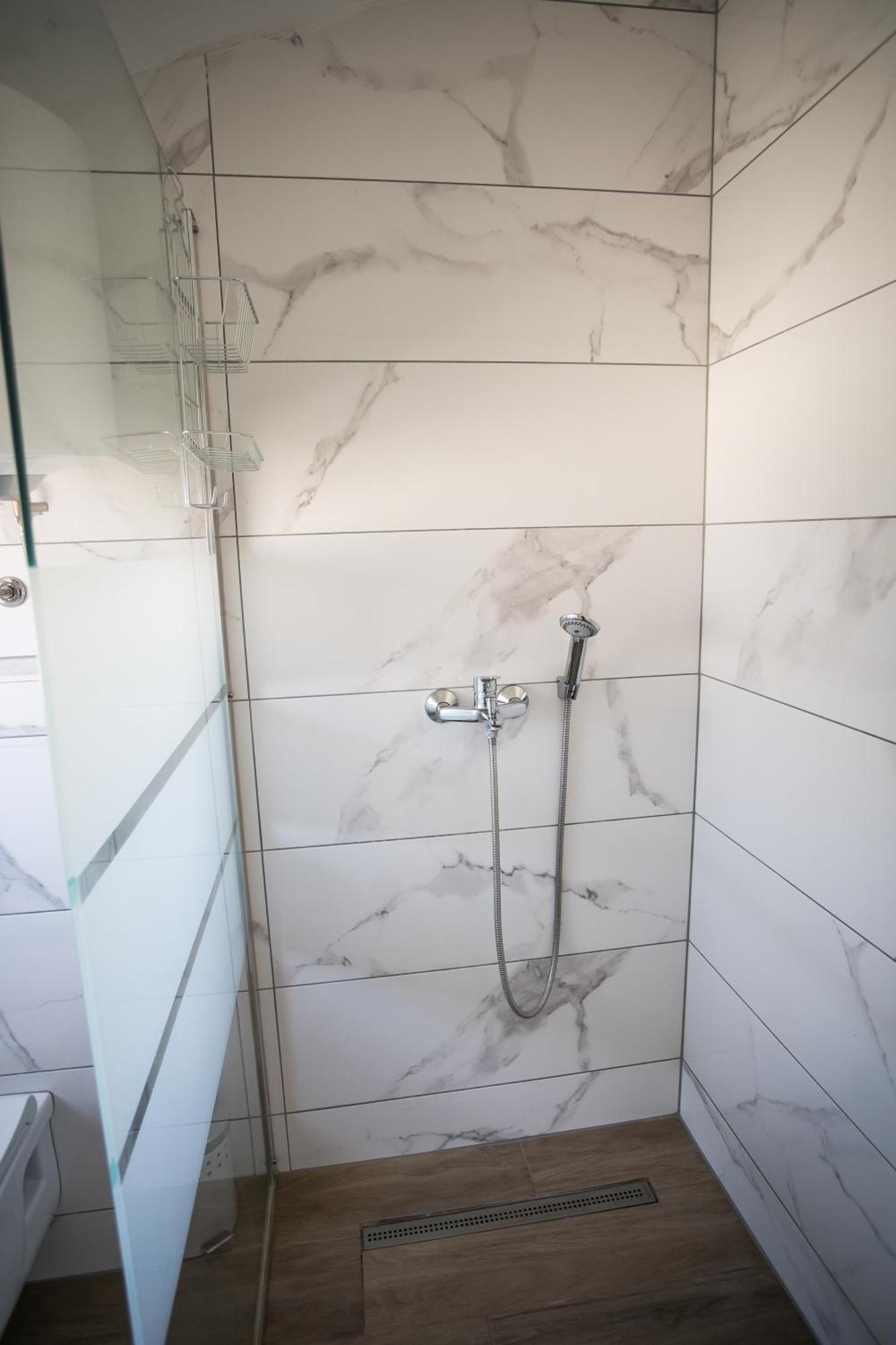 Apartments Diva Стон Екстериор снимка