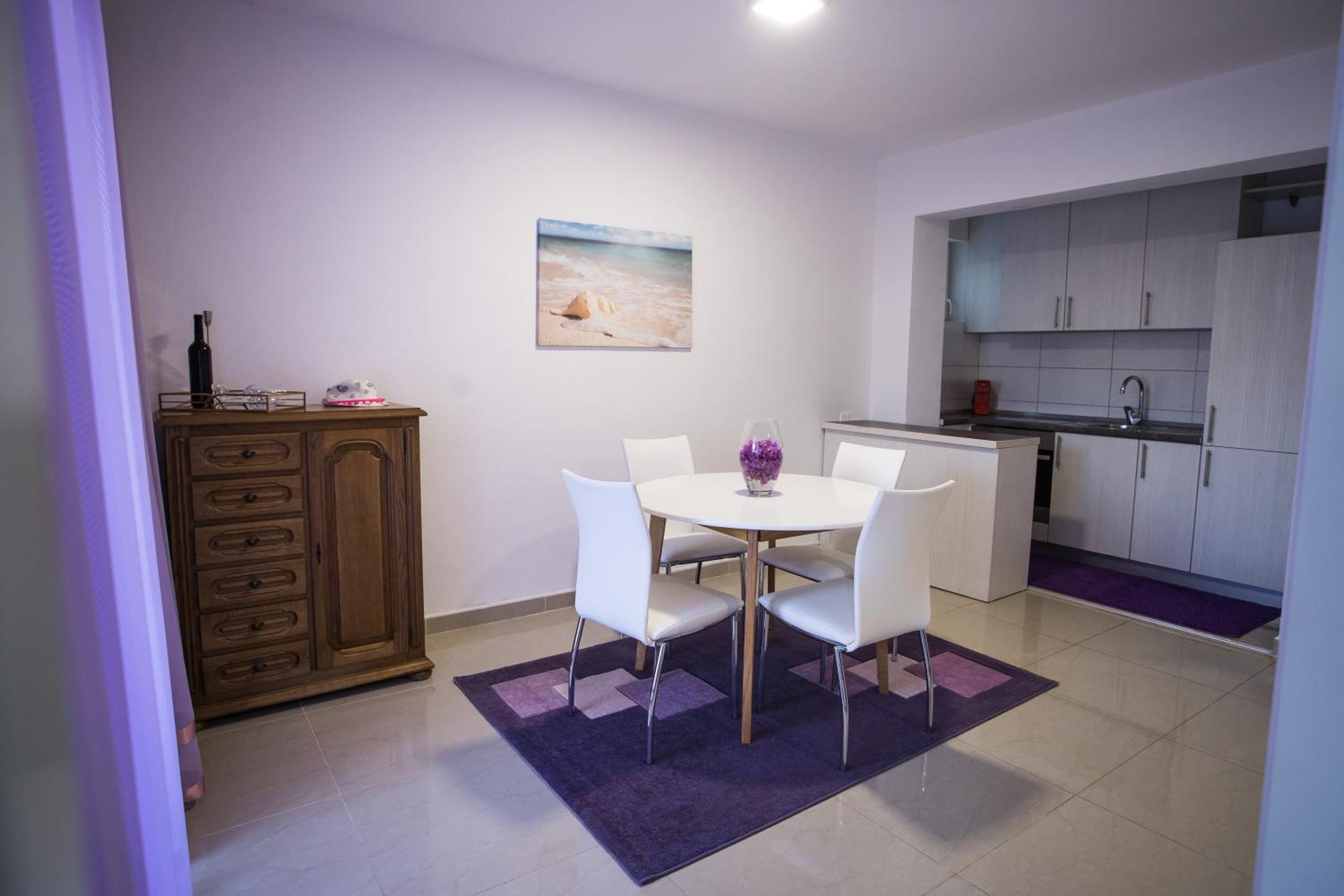 Apartments Diva Стон Екстериор снимка