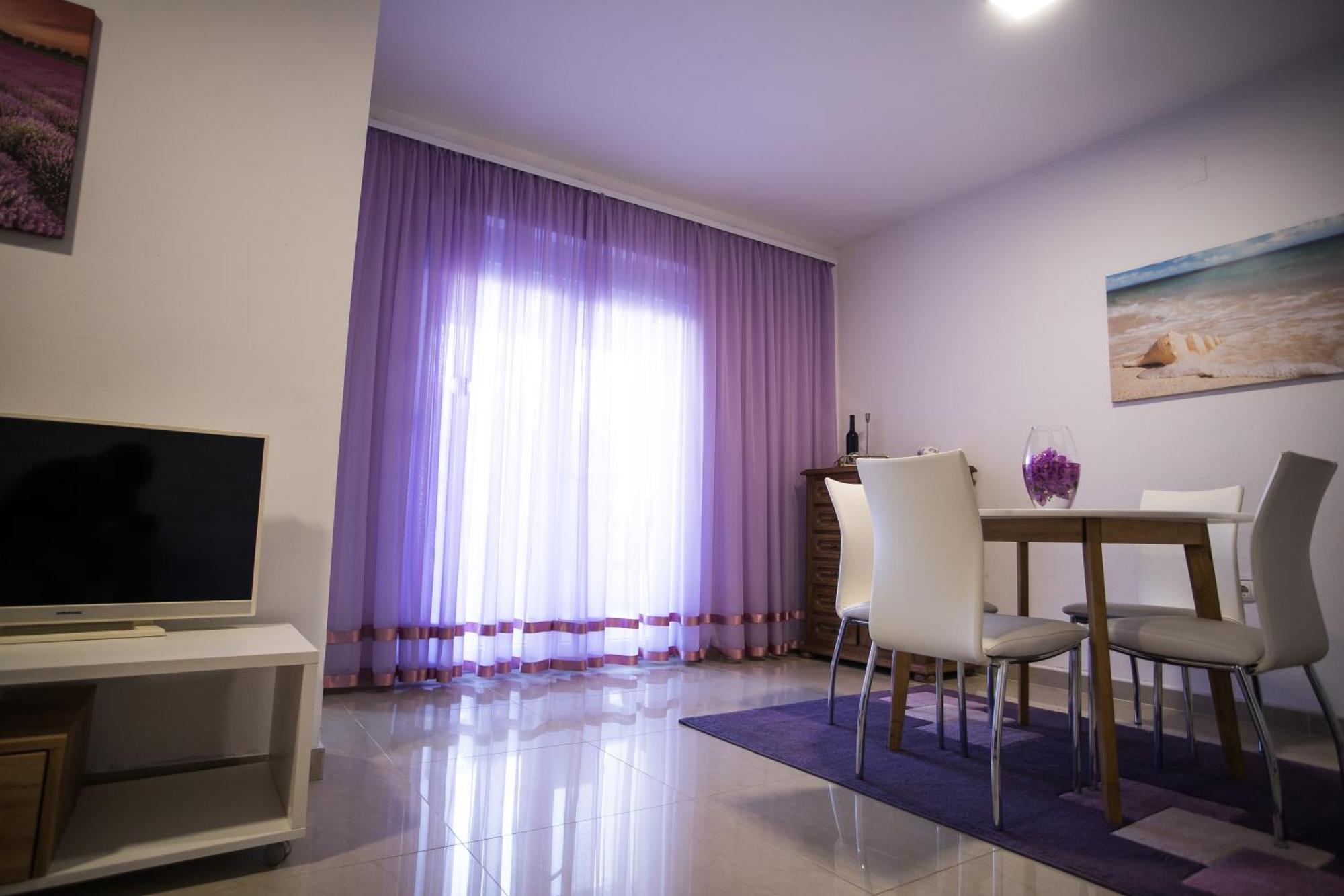 Apartments Diva Стон Екстериор снимка