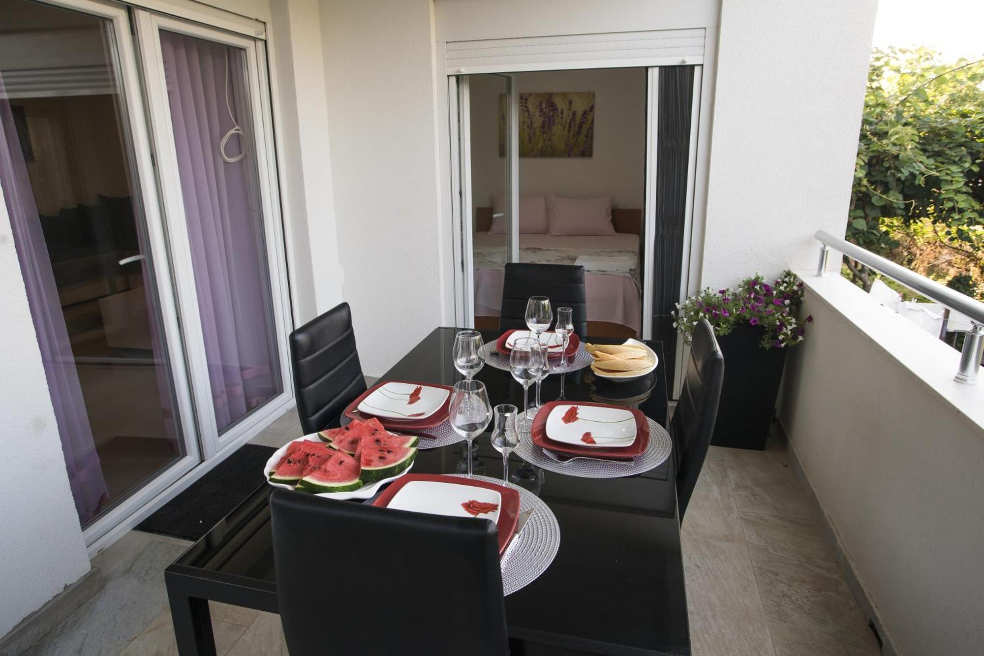 Apartments Diva Стон Екстериор снимка