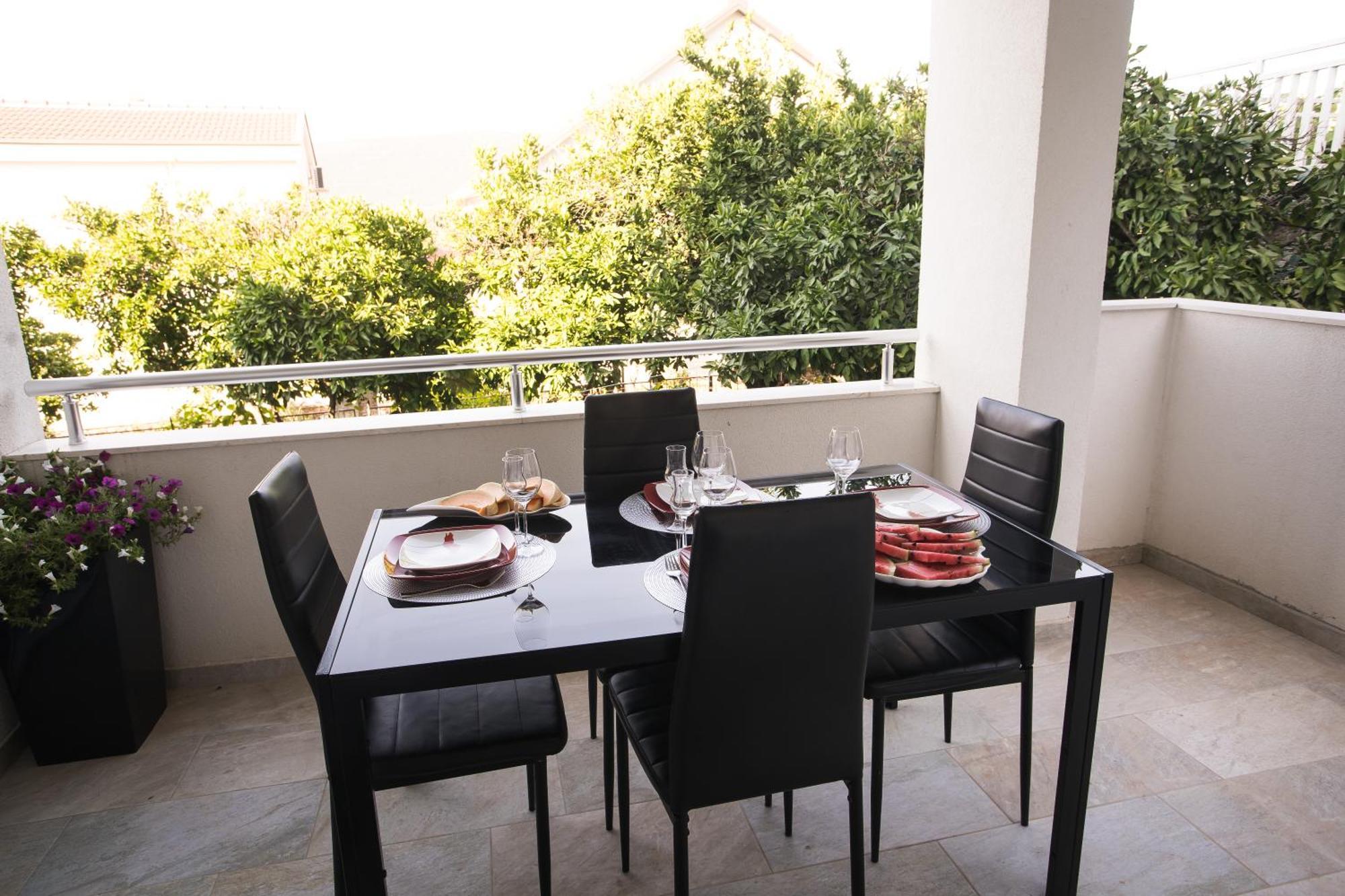 Apartments Diva Стон Екстериор снимка