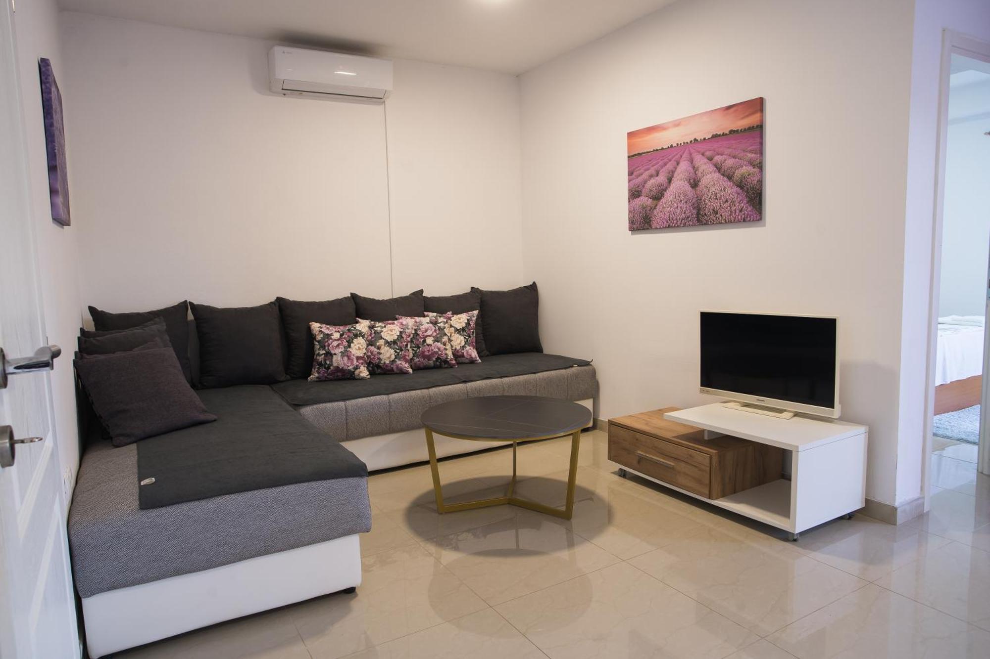 Apartments Diva Стон Екстериор снимка