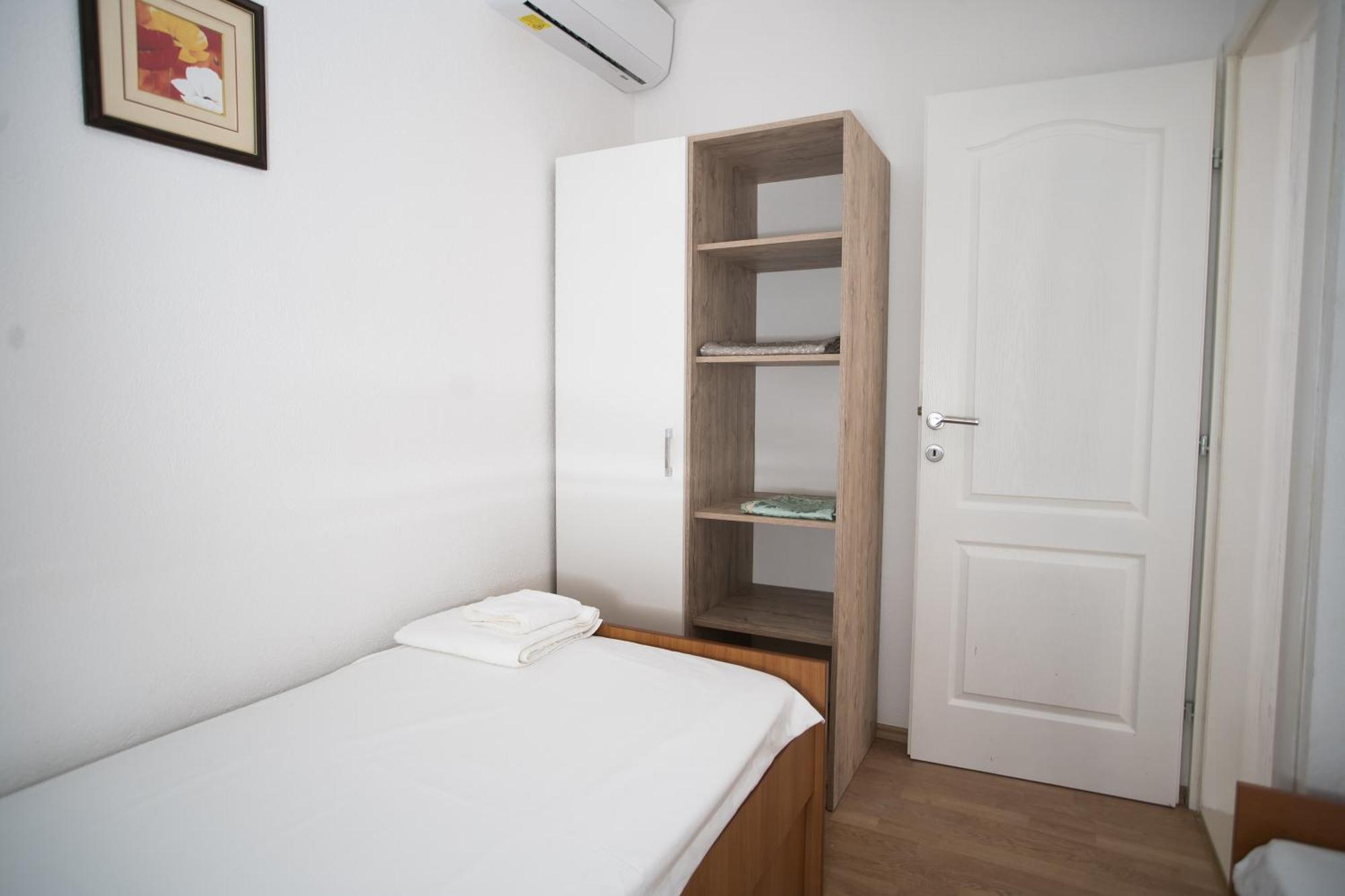Apartments Diva Стон Екстериор снимка