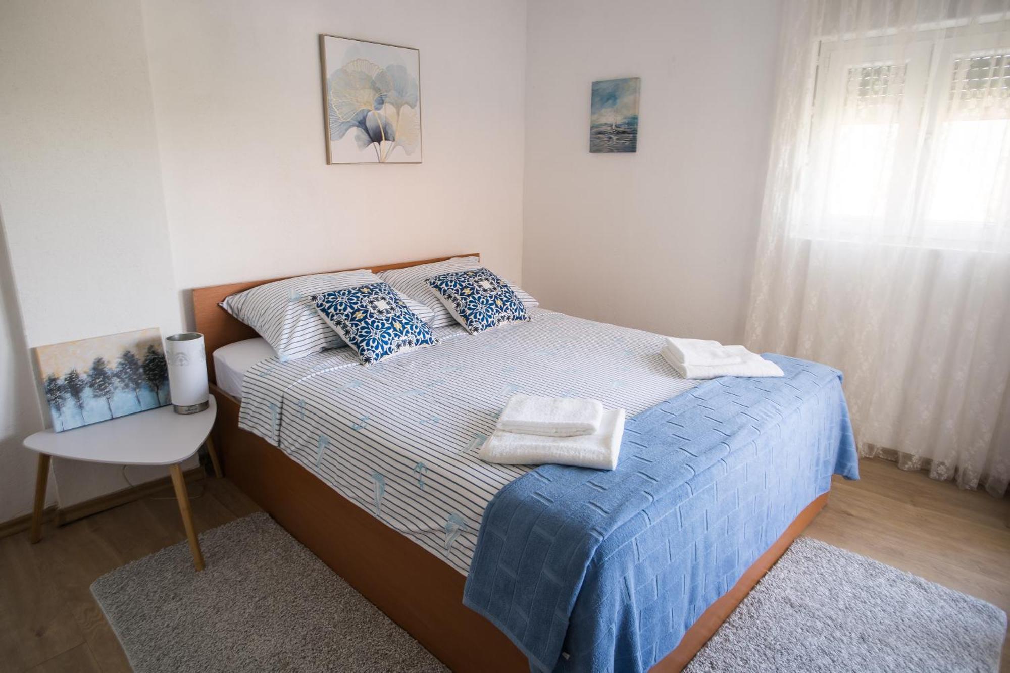Apartments Diva Стон Екстериор снимка
