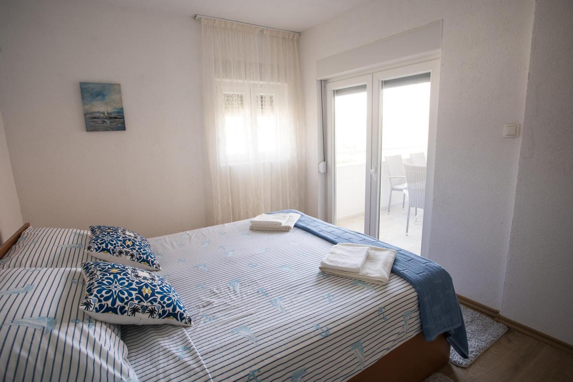 Apartments Diva Стон Екстериор снимка