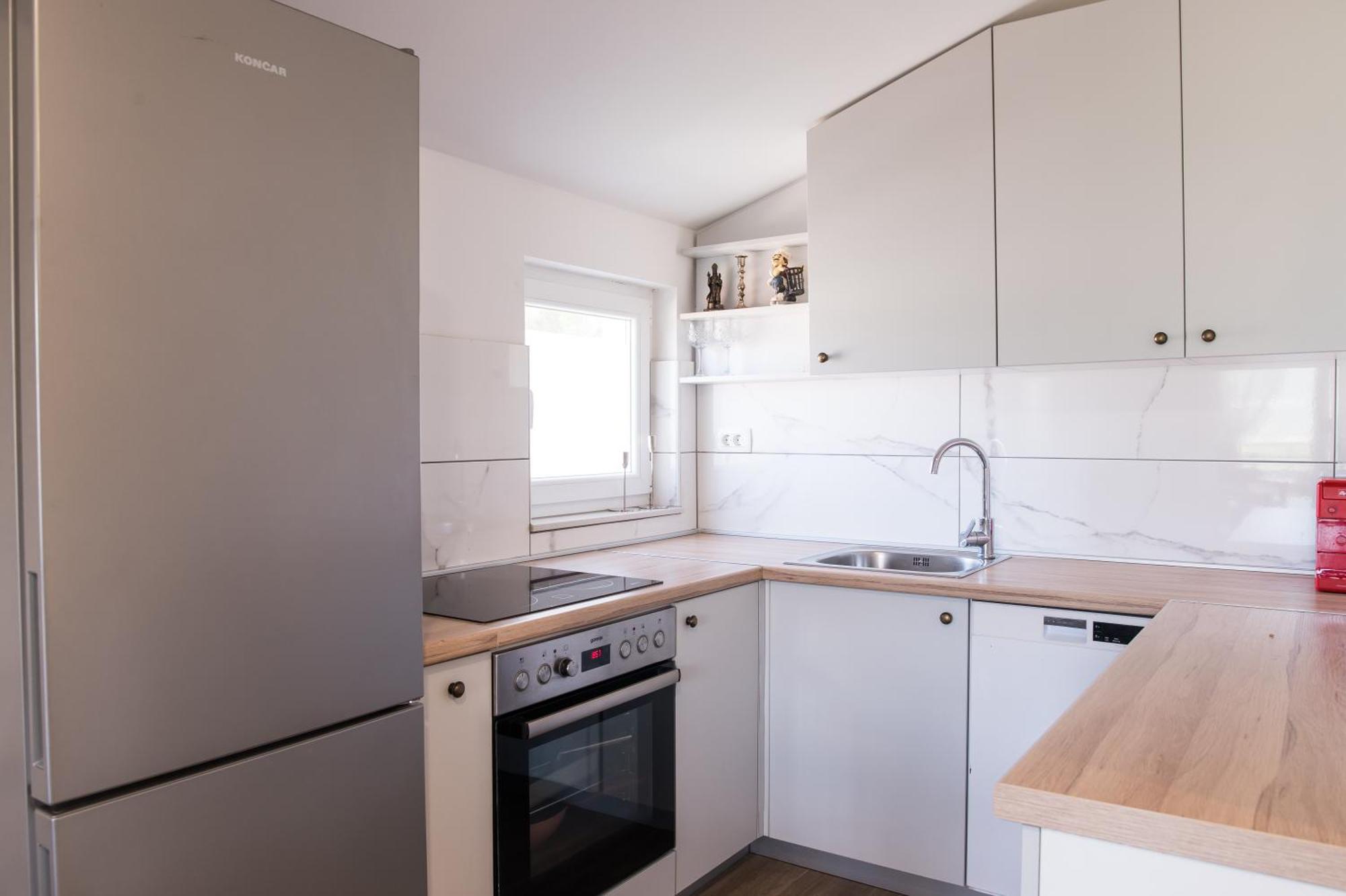 Apartments Diva Стон Екстериор снимка